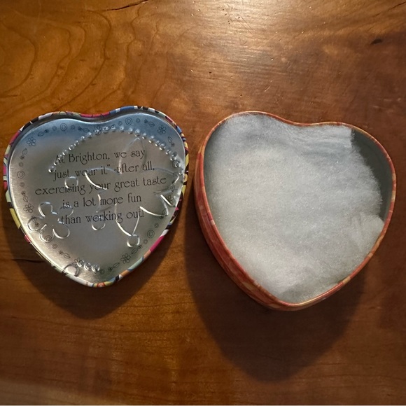 Brighton Floral Jewelry Gift Box - Early 2000s Flower Power Vibes - Picture 4 of 7